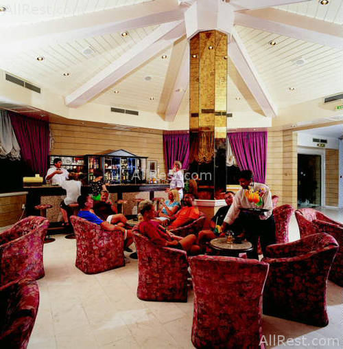 Henipa Hotel 4